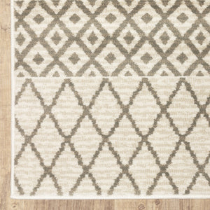 Oriental Weavers Georgia 717B0 Scandinavian/Bohemian Geometric Polypropylene Indoor Area Rug Ivory/ Grey 9'10" x 12'10" G717B0300390ST