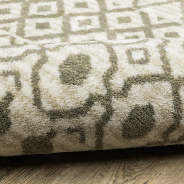 Oriental Weavers Georgia 717B0 Scandinavian/Bohemian Geometric Polypropylene Indoor Area Rug Ivory/ Grey 9'10" x 12'10" G717B0300390ST