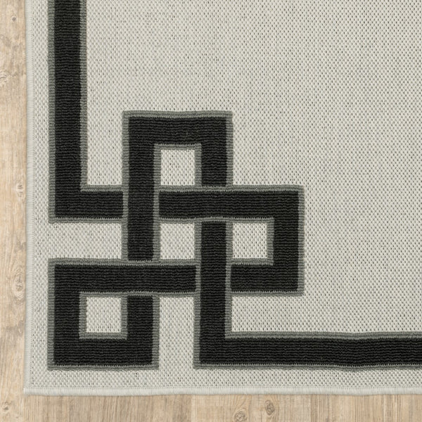 Oriental Weavers Torrey 1530I Casual/Classic Border Polypropylene Indoor/Outdoor Area Rug Light Grey/ Black 9'10" x 12'10" T1530I300390ST