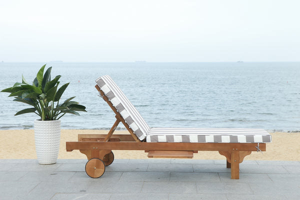 Safavieh Newport Chaise Lounge Chair with Side Table Natural Grey White Wood Eucalyptus Wood Polyester Foam Galvanized Steel PAT7022E