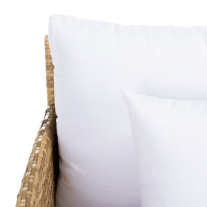 Cadeo Daybed - Luxurious Outdoor Lounge with Chic Frame and Plush Pillows for Poolside Relaxation