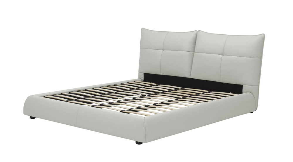 VIG Furniture Modrest Patrick - Queen Modern White Leather Bed VGKKB-75X-BED-Q