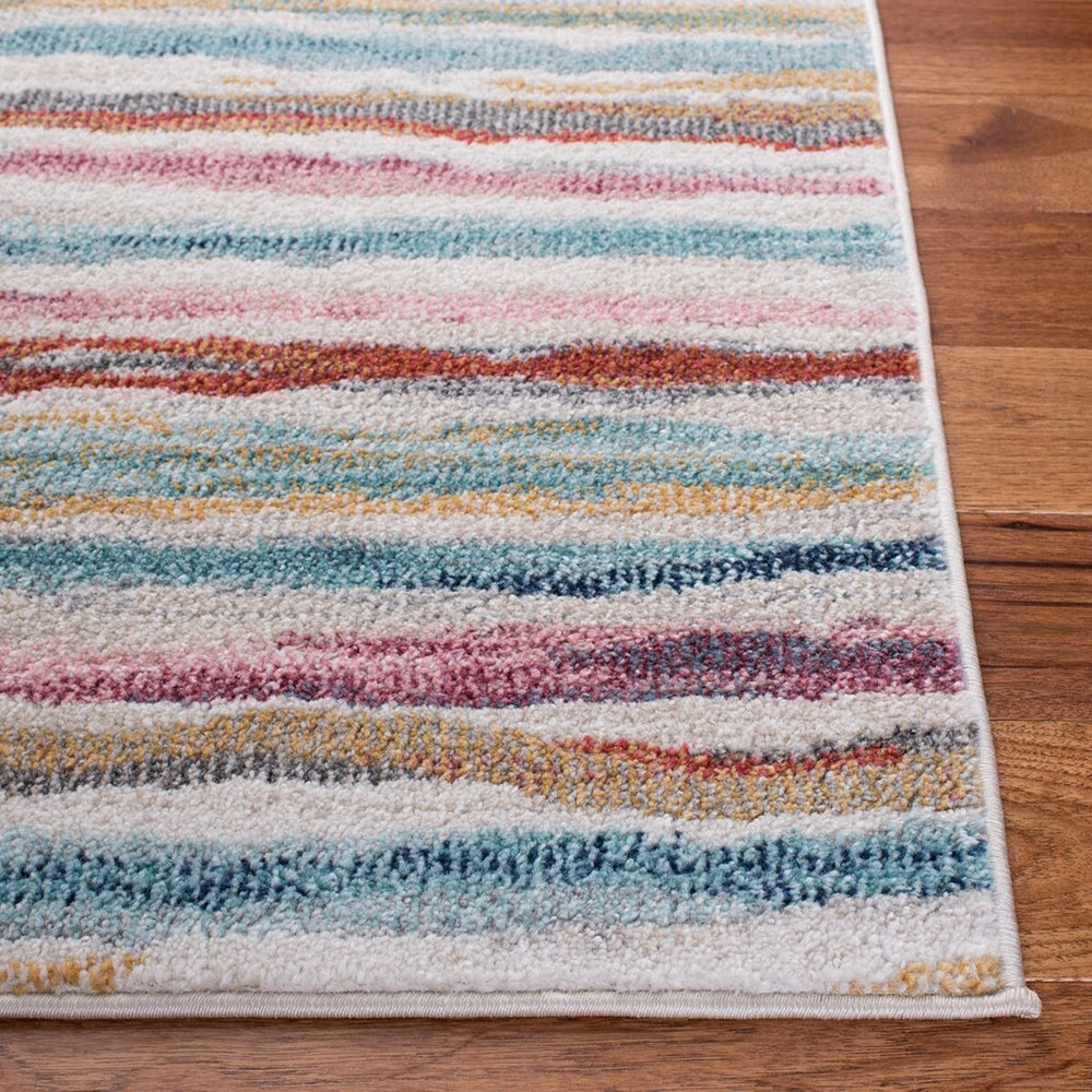 Safavieh Phoenix 263 Power Loomed 100% Polypropylene Contemporary Rug PHX263A-9