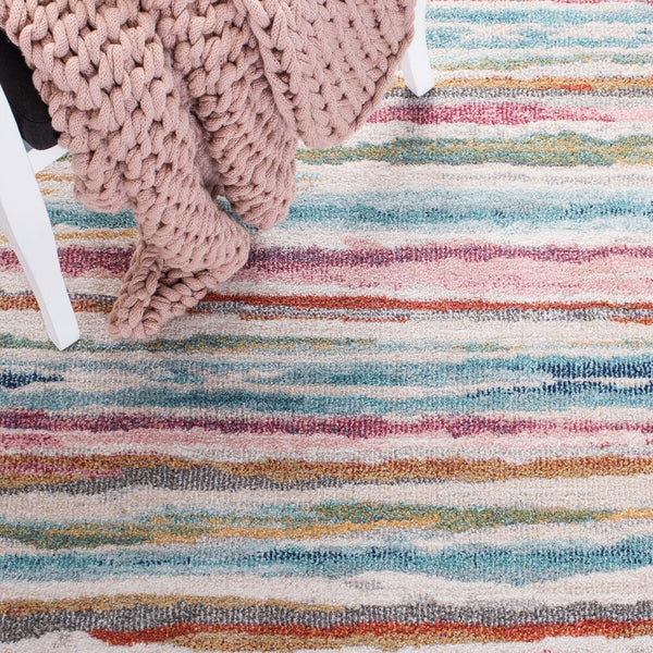 Safavieh Phoenix 263 Power Loomed 100% Polypropylene Contemporary Rug PHX263A-9