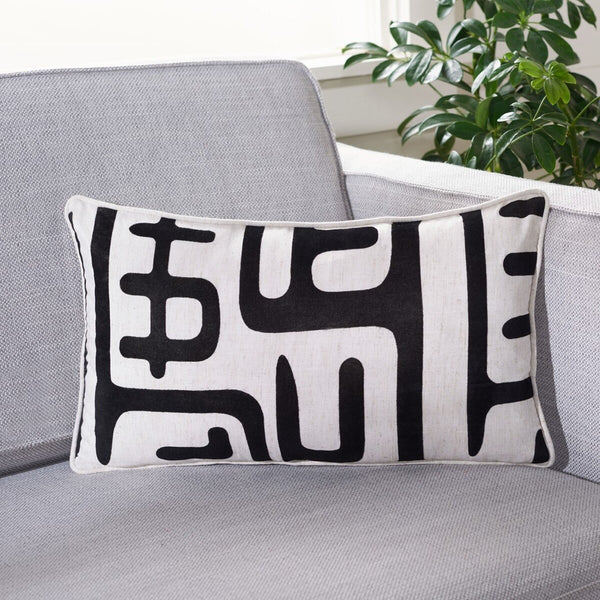 Safavieh Maize  Pillow Beige/Black 60% Linen 40% Cotton/Poly Insert PIL162A-1236