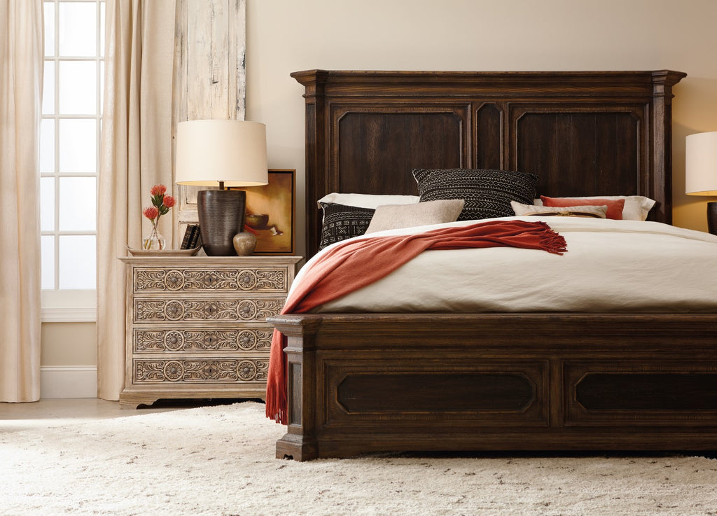 Hooker Furniture Hill Country Traditional-Formal Woodcreek King Mansion Bed in Hardwood and Poplar Solids with White Oak Veneers with Resin 5960-90266-MULTI