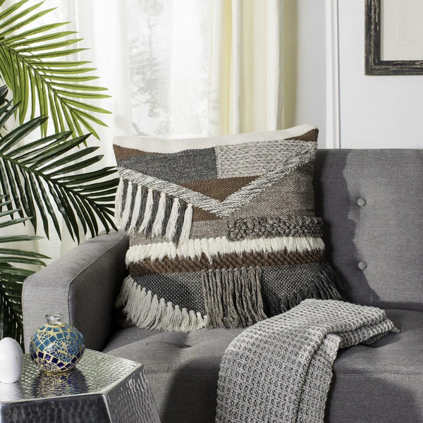 Freja 20" Pillow