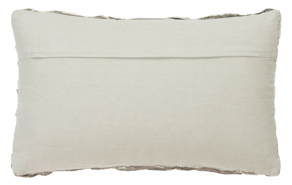 Marita Pillow