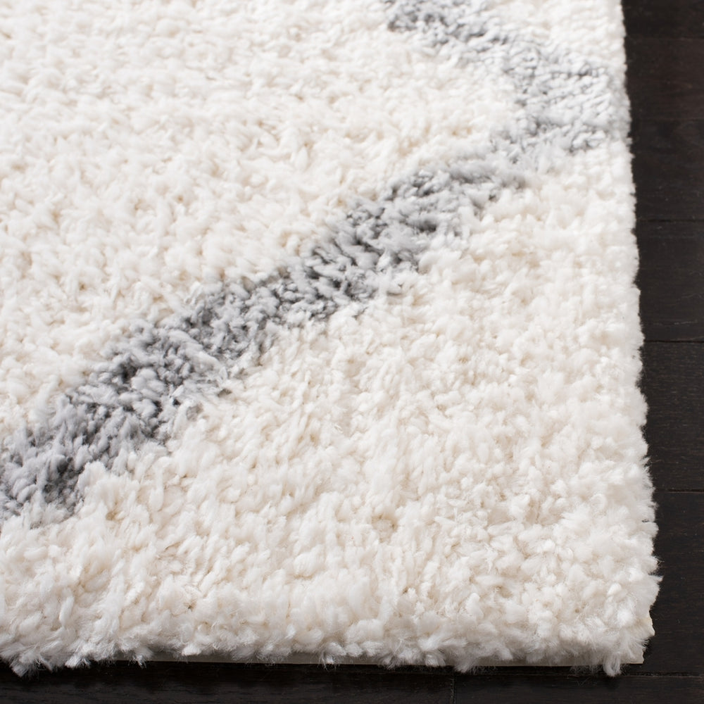 Parma Shag 521 Shag & Flokati Power Loomed Polypropylene Pile Rug Cream / Grey