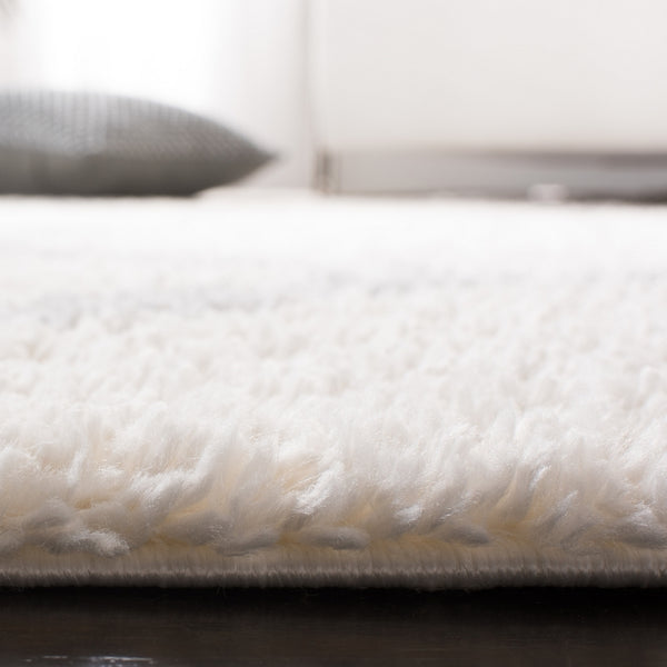 Parma Shag 521 Shag & Flokati Power Loomed Polypropylene Pile Rug Cream / Grey