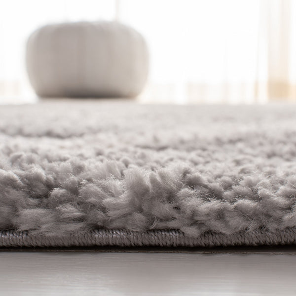 Parma Shag 521 Shag & Flokati Power Loomed Polypropylene Pile Rug Grey / Cream