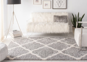 Parma Shag 521 Shag & Flokati Power Loomed Polypropylene Pile Rug Grey / Cream