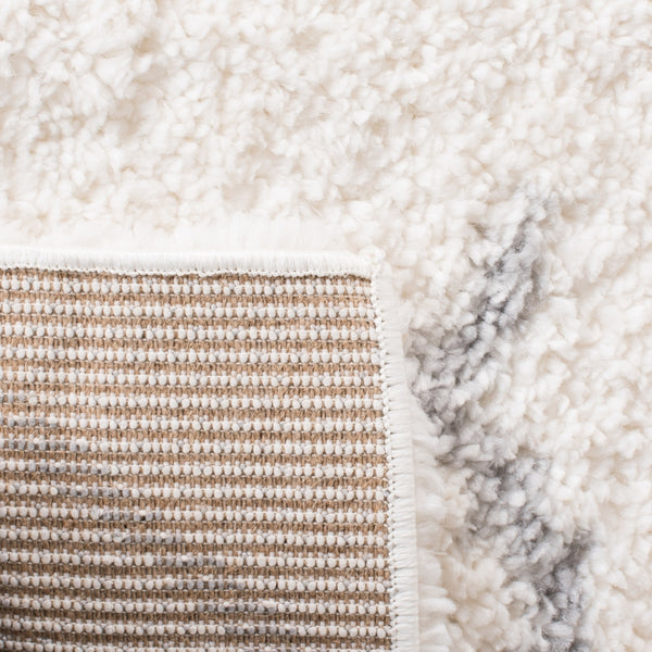 Parma Shag 583 Shag & Flokati Power Loomed Polypropylene Pile Rug Cream / Grey