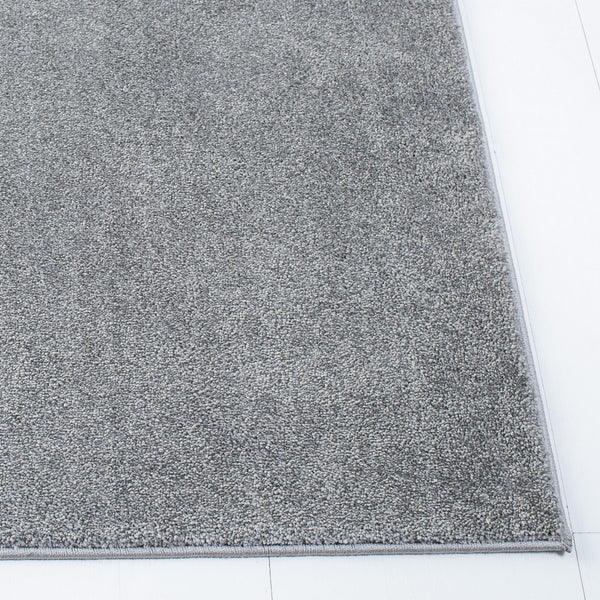 Plain And Solid 300 Plain And Solid 320 Solid & Tonal Power Loomed Polypropylene Pile Rug Grey