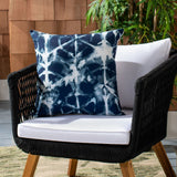 Safavieh Indoor/Outdoor Maven Pillow in Navy, White PPL215A-1818