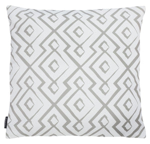 Safavieh Lansana Outdoor Pillow PPL260B-1818