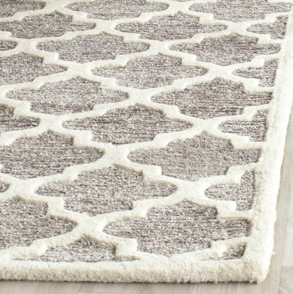 Safavieh Precious PRE152 Hand Tufted Rug