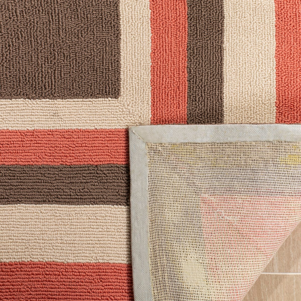 Safavieh Patio PTR227 Rug