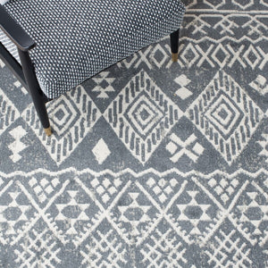 Safavieh Pyramid 205 Power Loomed 52% Polypropylene/11% Polyester/13% Latex Bohemian Rug PYR205A-9