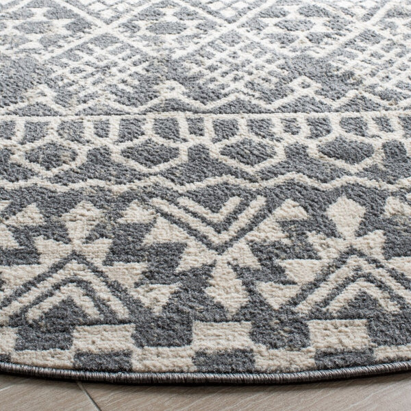 Safavieh Pyramid 205 Power Loomed 52% Polypropylene/11% Polyester/13% Latex Bohemian Rug PYR205A-9