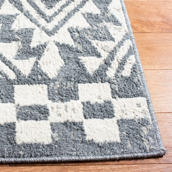 Safavieh Pyramid 205 Power Loomed 52% Polypropylene/11% Polyester/13% Latex Bohemian Rug PYR205A-9