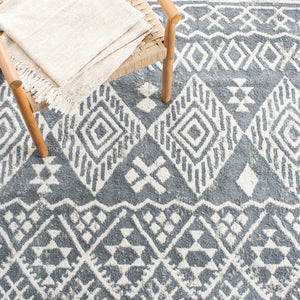 Safavieh Pyramid 205 Power Loomed 52% Polypropylene/11% Polyester/13% Latex Bohemian Rug PYR205A-9