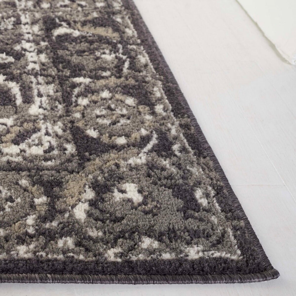 Safavieh Pyramid 214  Power Loomed Rug Charcoal / Ivory PYR214H-9