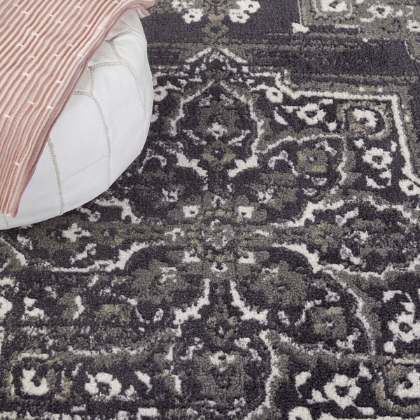 Safavieh Pyramid 214  Power Loomed Rug Charcoal / Ivory PYR214H-9