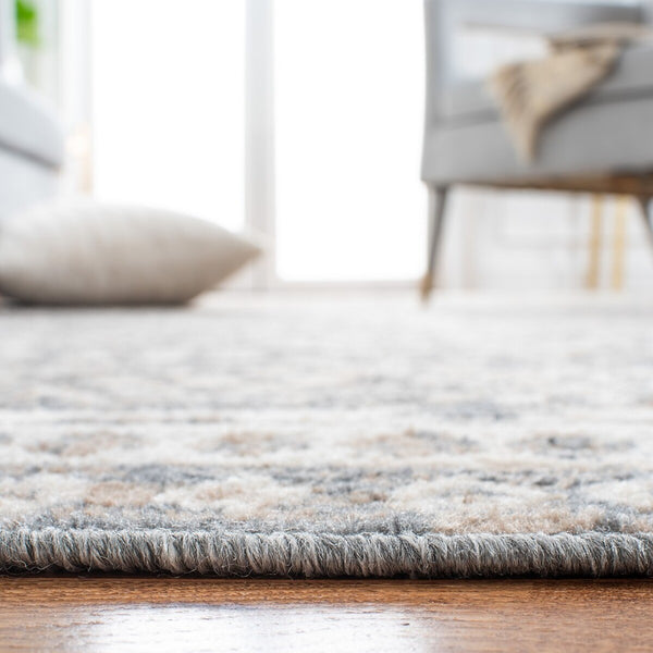 Safavieh Pyramid 260 Power Loomed 52% Polypropylene/11% Polyester/13% Latex Bohemian Rug PYR260A-9