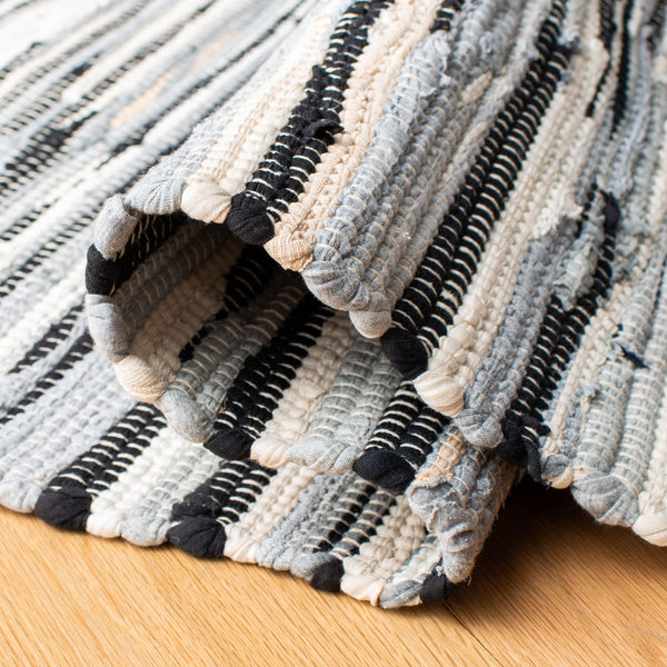 Safavieh Rag Rug 129 Hand Woven Cotton Rug RAR129Q-4SQ