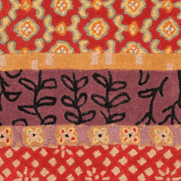 Safavieh Rodeo RD622 Hand Tufted Rug