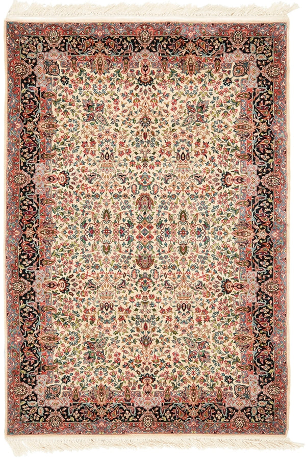 RK1 Rug - Luxurious 100% Wool Pile Rectangle Rug from China for a Cozy and Elegant Home Decor