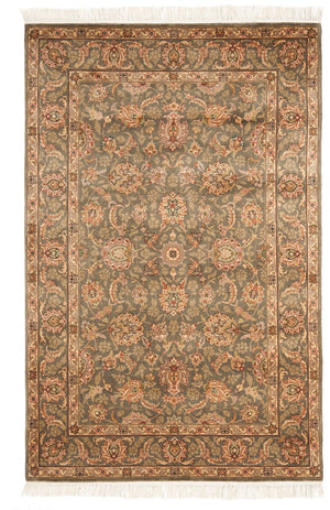RK24 Rug - Luxurious 100% Wool Pile Rectangle Rug for a Cozy and Elegant Home Décor Experience