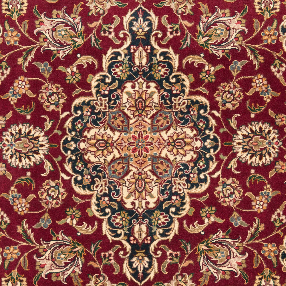 RK45 Rug - Luxurious 100% Wool Pile Rectangle Rug from China - Perfect for Any Home Décor Style!