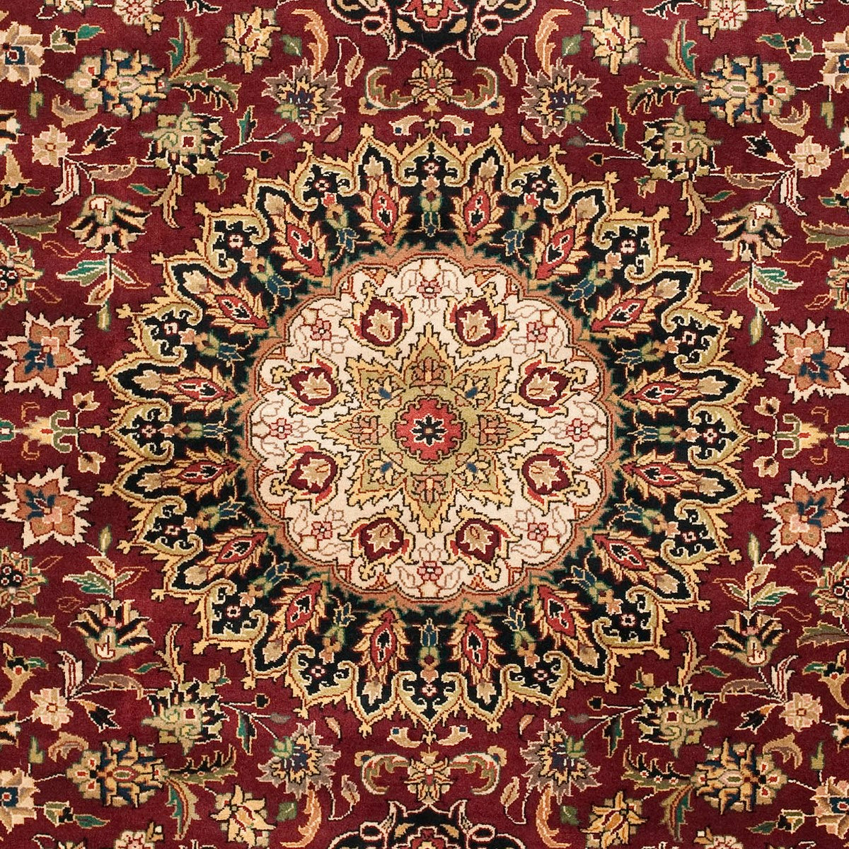 Royal RK820 Rug - Luxurious 100% Wool Pile for Elegant Home Décor and