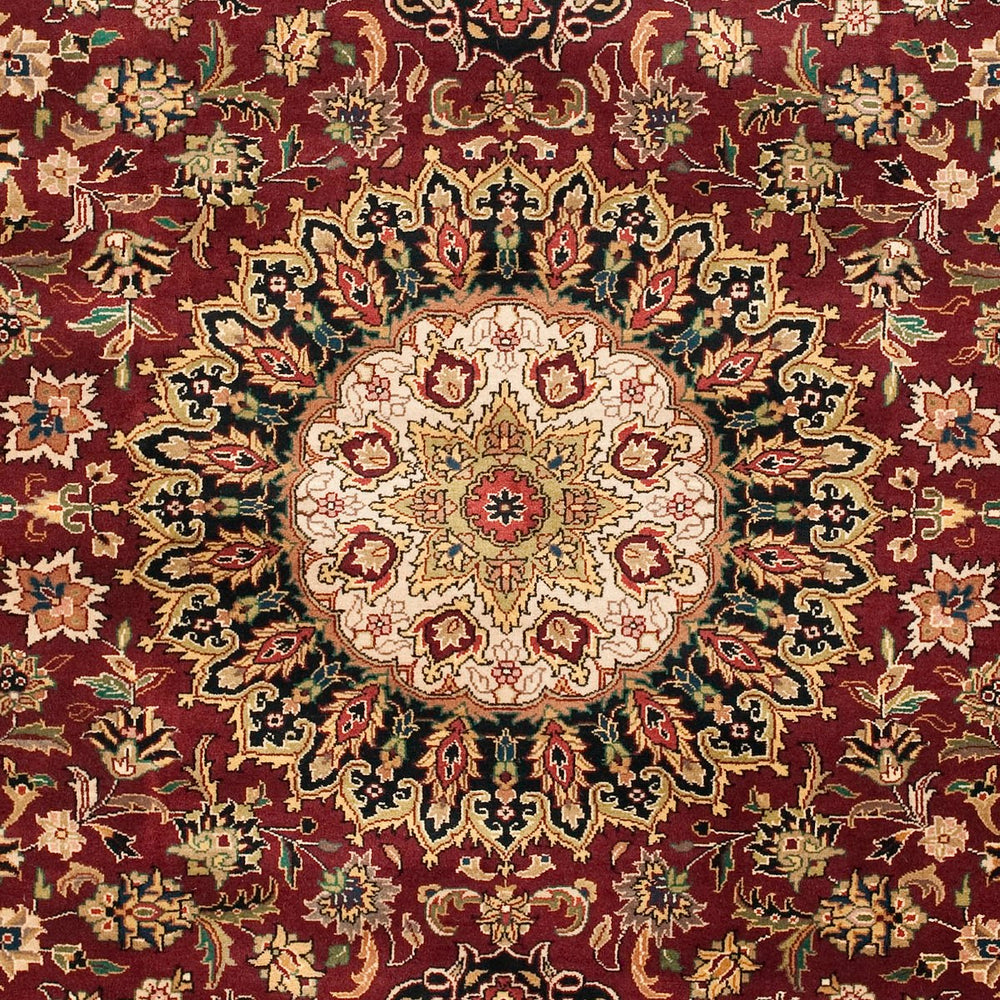 Safavieh Royal RK820 Rug