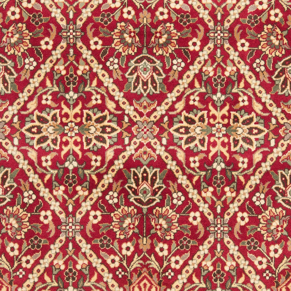Safavieh RK9 Rug