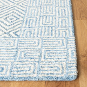 Safavieh Roslyn 353 Handtufted 100% Wool Rug Light Blue / Ivory ROS353M-9