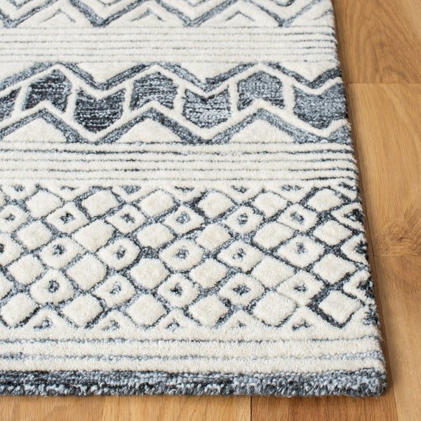 Roslyn Handtufted Bohemian Rug - Luxurious 60% Wool and 40% Pet Yarn for Cozy Home Décor Style