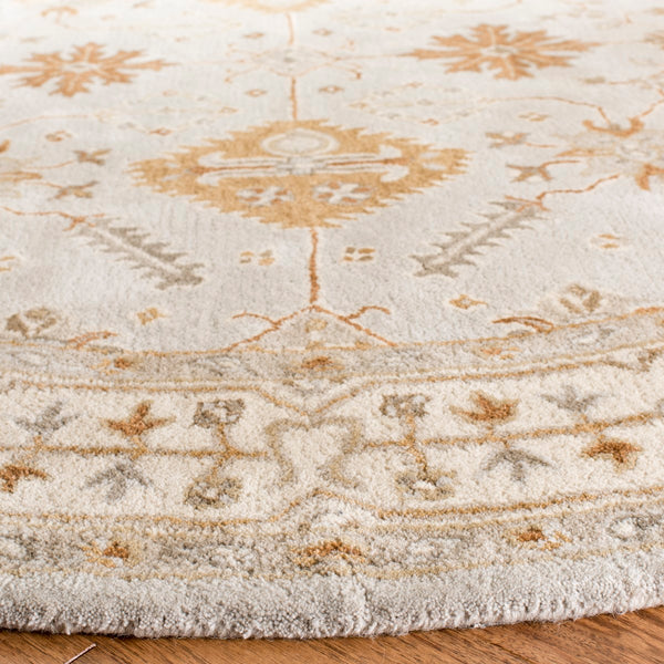 Safavieh Royalty ROY870 Hand Tufted Rug
