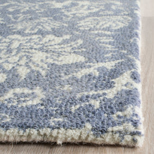 Safavieh Restoration Vintage 104 Hand Tufted Wool Rug RVT104A-3