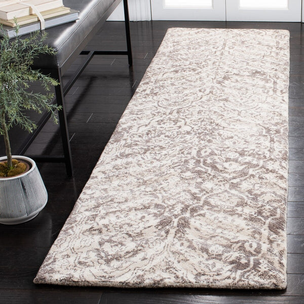 Safavieh Restoration Vintage 115 Hand Tufted 50% Wool and 50% Viscose Pile Rug RVT115B-8