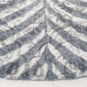 Safavieh Restoration Vintage 115 Hand Tufted 50% Wool and 50% Viscose Pile Rug RVT115F-8