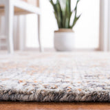 Safavieh Restoration Vintage 120 Hand Tufted 55% Viscose and 45% Wool Transitional Rug RVT120P-8