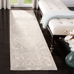 Safavieh Restoration Vintage 532 Hand Tufted Wool Rug RVT532B-26