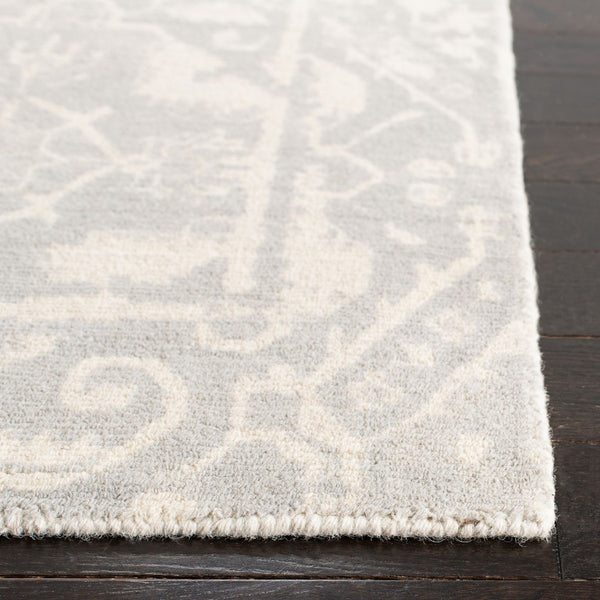 Safavieh Restoration Vintage 532 Hand Tufted Wool Rug RVT532B-26