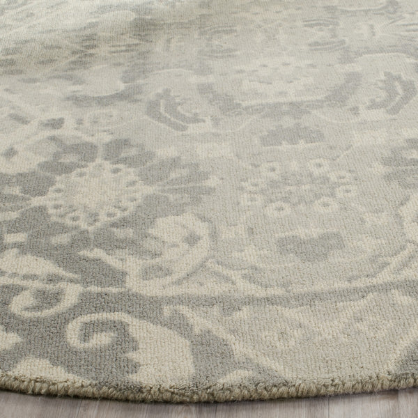 Safavieh Restoration Vintage 532 Hand Tufted Wool Rug RVT532B-26