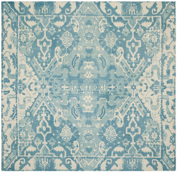 Safavieh Restoration Vintage 532 Hand Tufted Wool Rug RVT532C-3