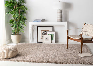 Safavieh Royal RYG117 Power Loomed Rug