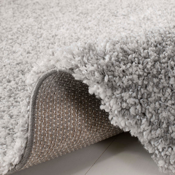 Safavieh Royal RYG117 Power Loomed Rug